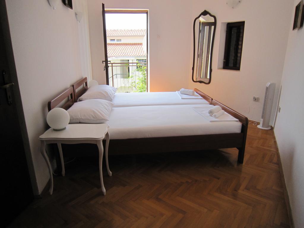 Holiday Home Mona Igrane Quarto foto