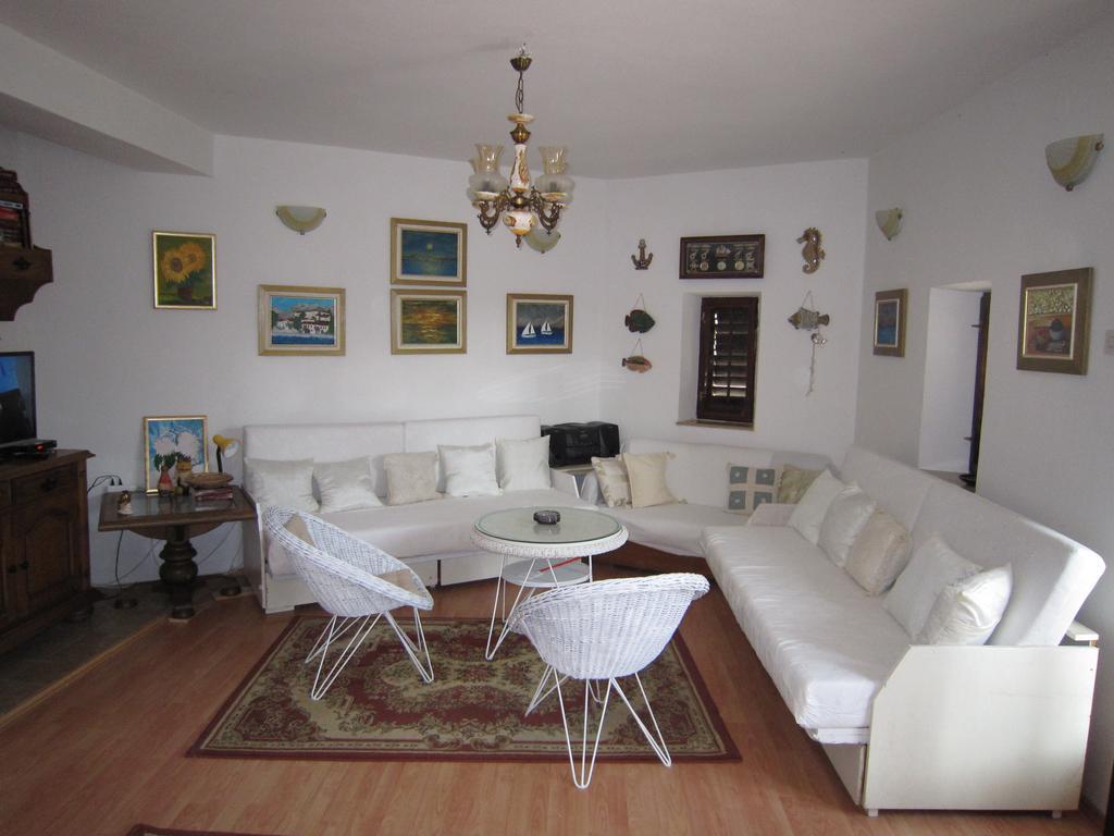 Holiday Home Mona Igrane Quarto foto